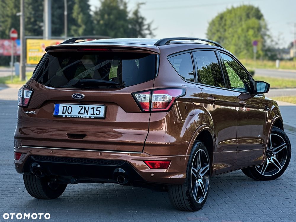 Ford Kuga 2.0 TDCi 4x4 ST-Line - 15