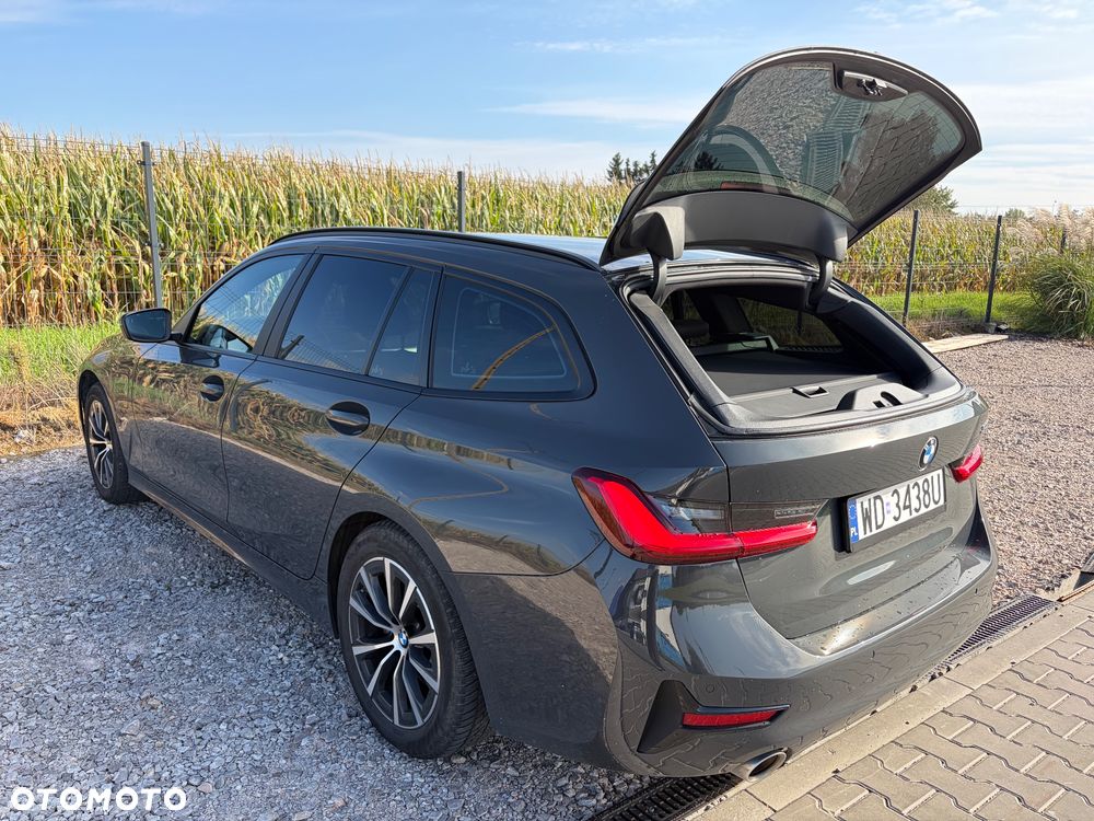 BMW Seria 3 330e Luxury Line - 7