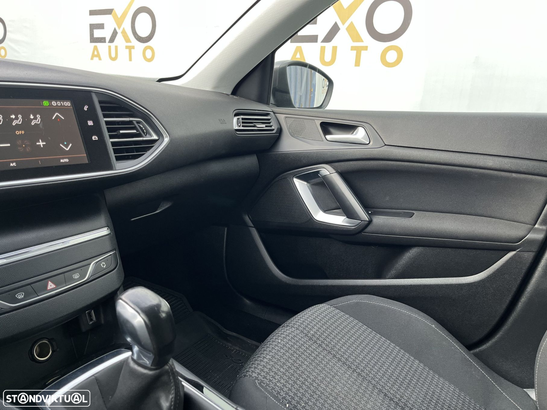 Peugeot 308 1.6 BlueHDi Business Line - 18