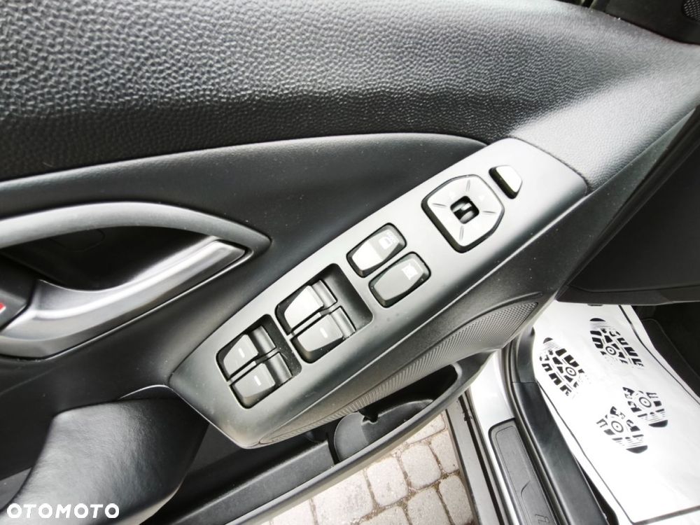 Hyundai ix35 - 14