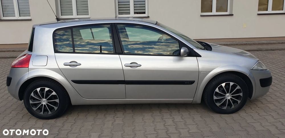 Renault Megane 1.5 dCi Confort Dynamique - 5