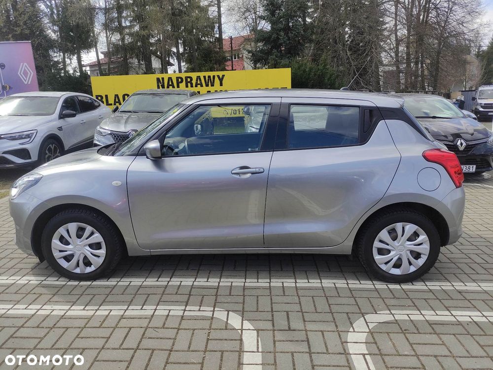 Suzuki Swift 1.2 Dualjet SHVS Premium CVT - 4