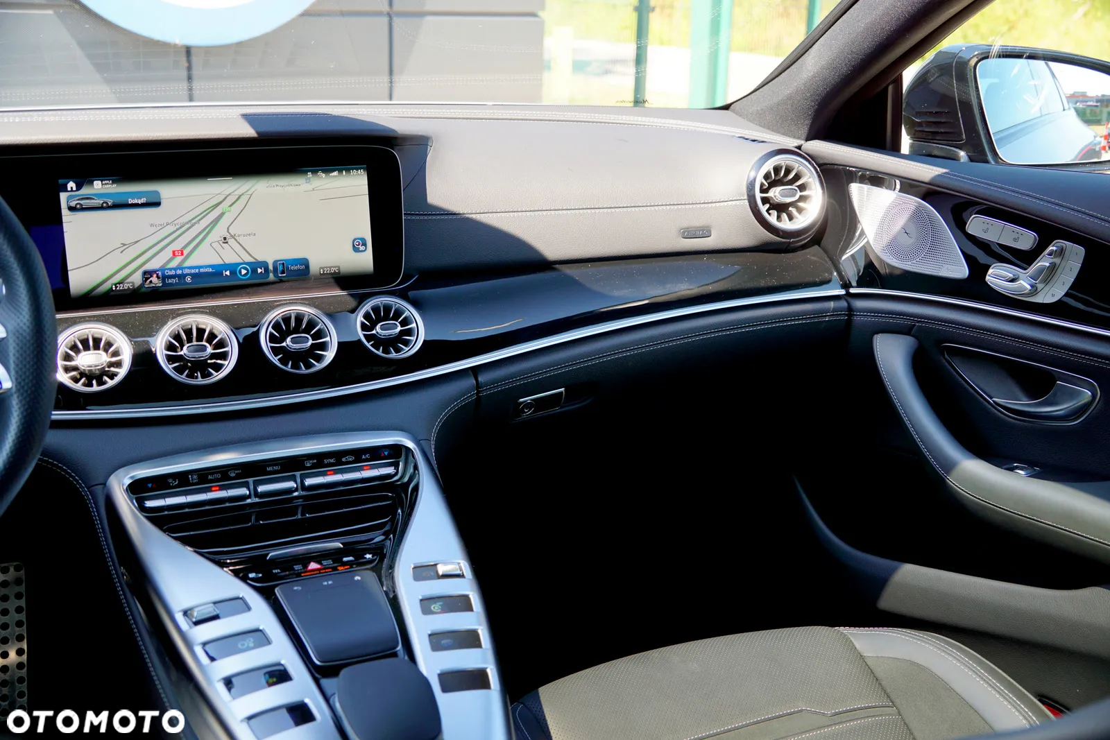Mercedes-Benz AMG GT 43 4Matic+ Coupe 4D Speedshift TCT 9G - 29