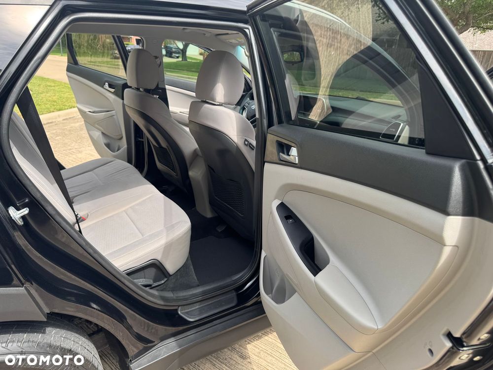 Hyundai Tucson - 24