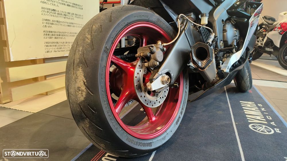 Yamaha YZF R6 - 7