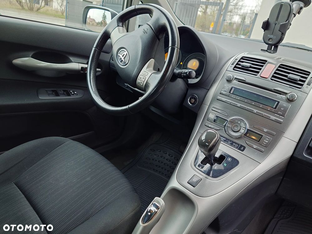 Toyota Auris 1.6 VVT-i Premium MM - 6