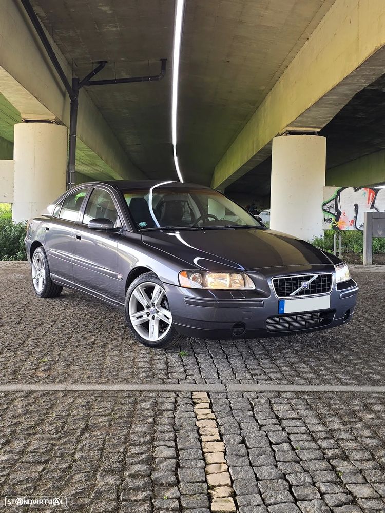Volvo S60 2.4 D5 Nivel 3 Auto. - 3