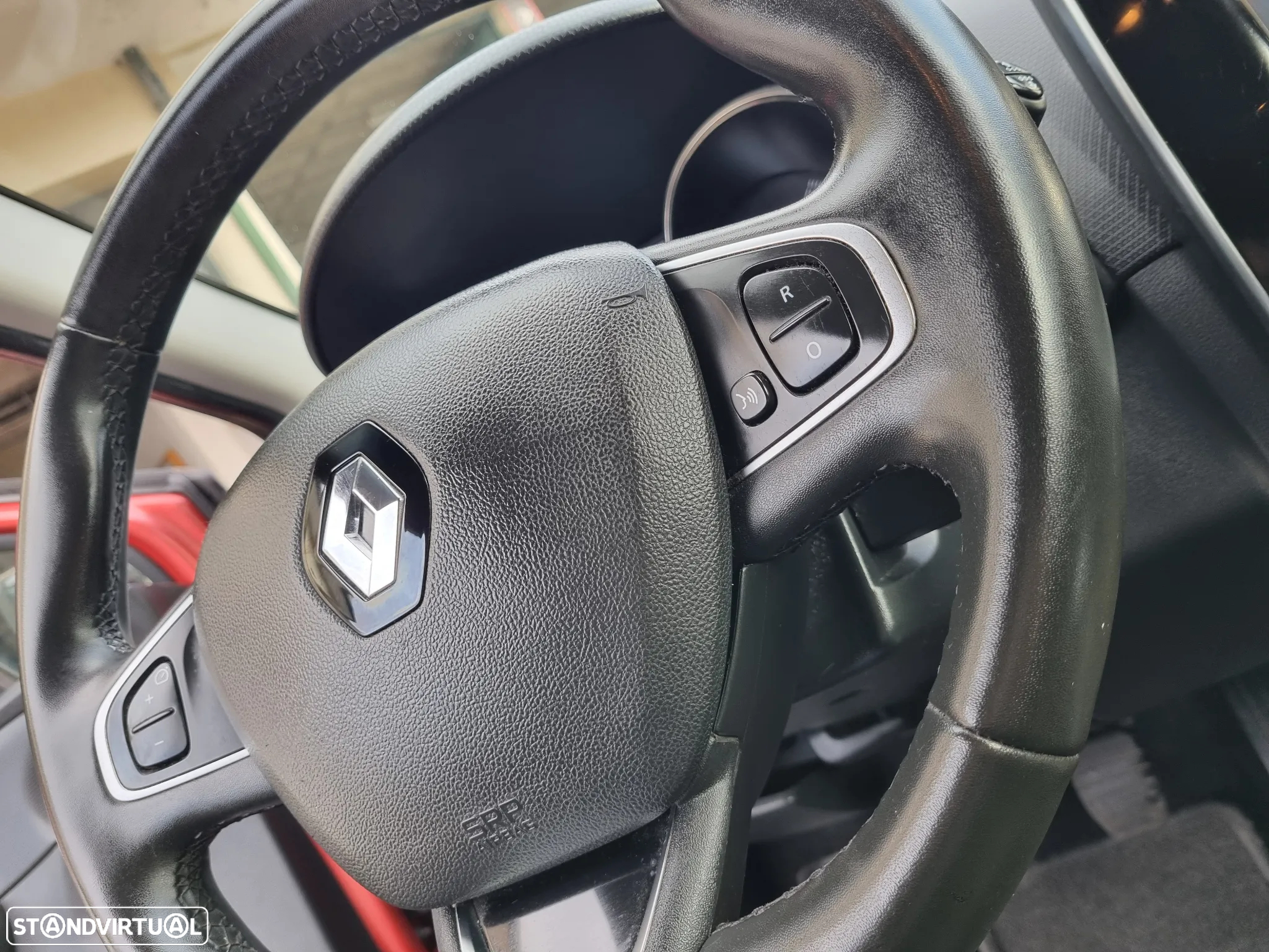 Renault Clio Sport Tourer 0.9 TCe Limited Edition - 16