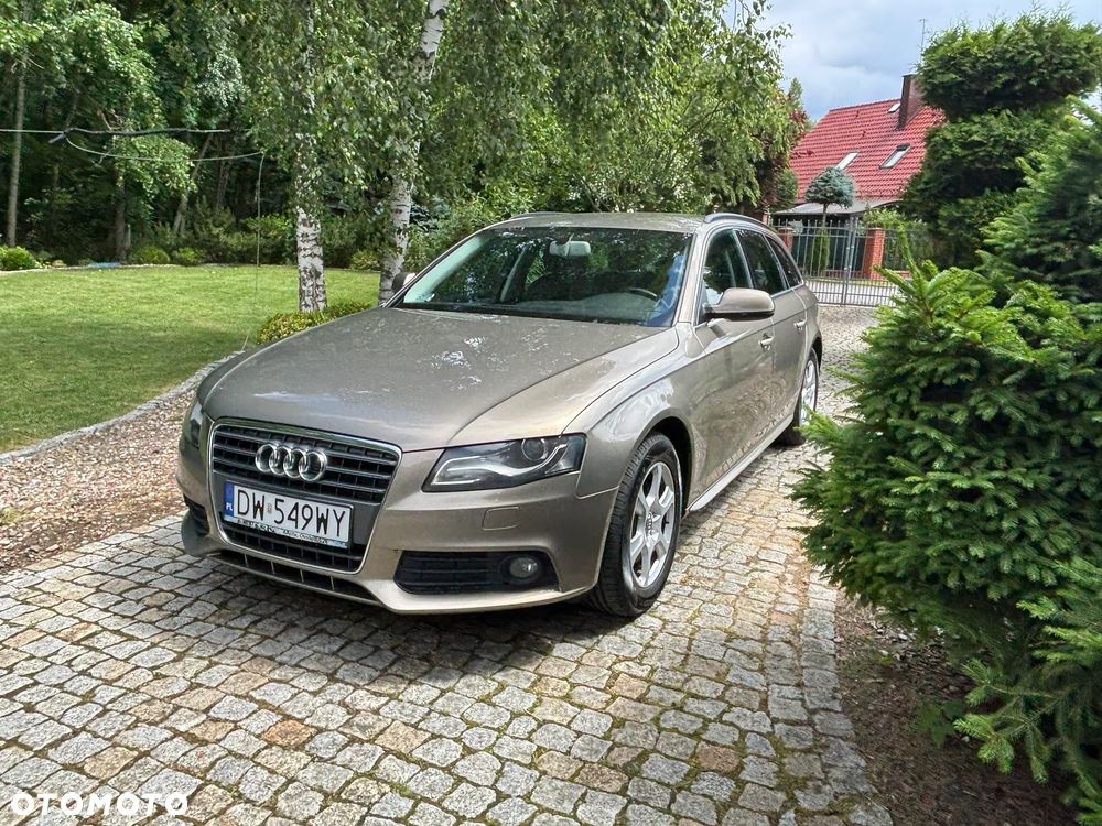 Audi A4 Avant 2.0 TDI DPF - 1