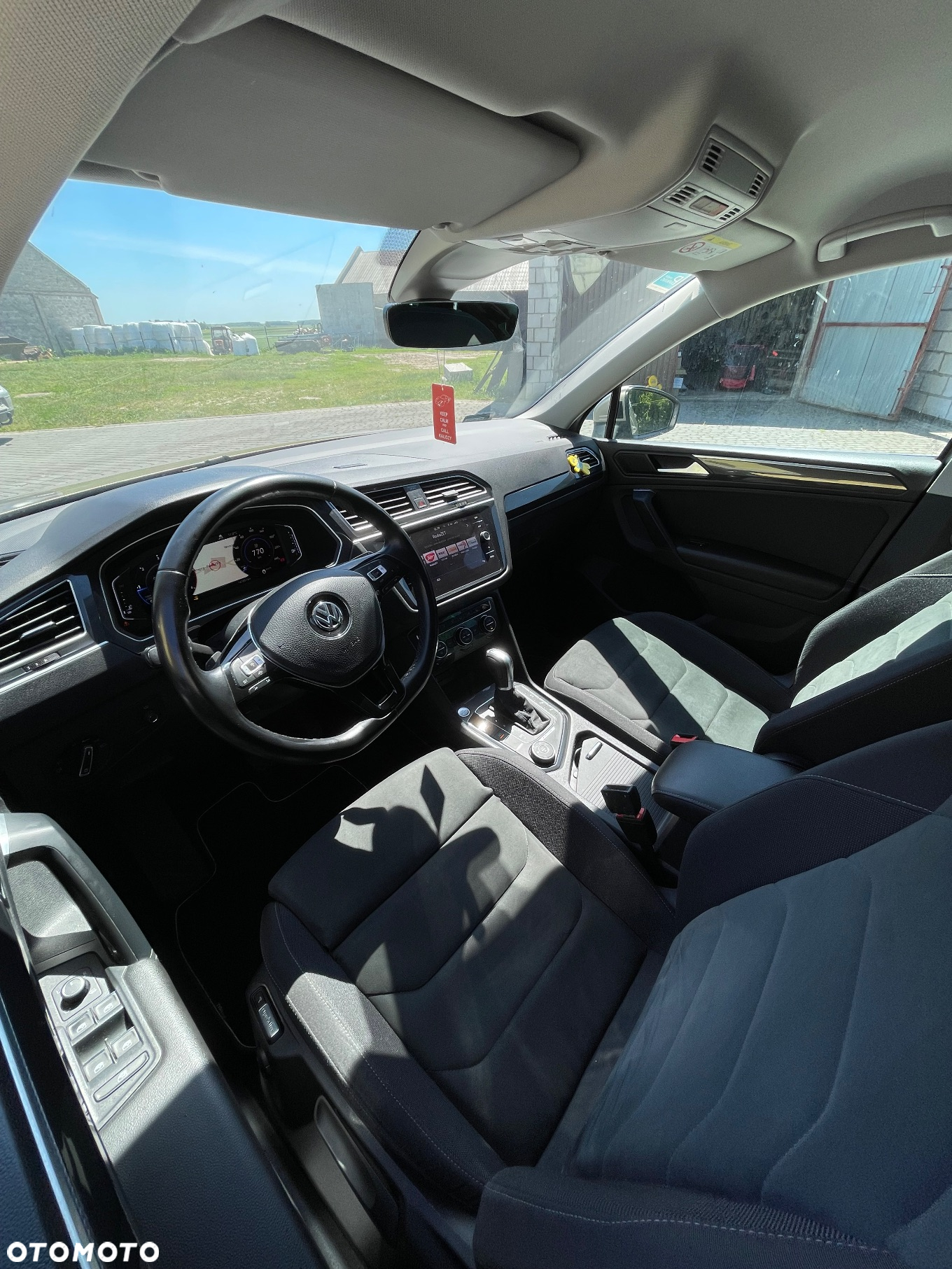 Volkswagen Tiguan - 10