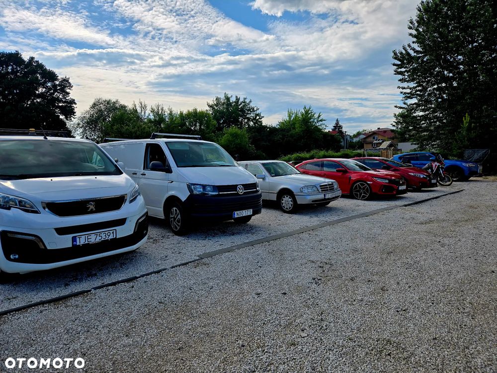 Volkswagen Transporter - 28