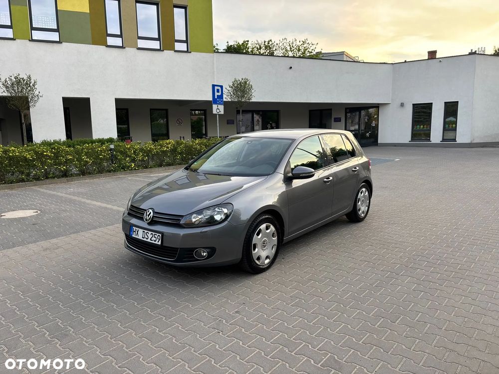 Volkswagen Golf - 16