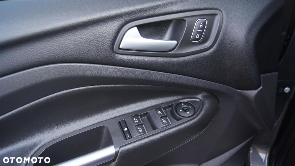 Ford Kuga 1.5 EcoBoost 2x4 ST-Line - 7