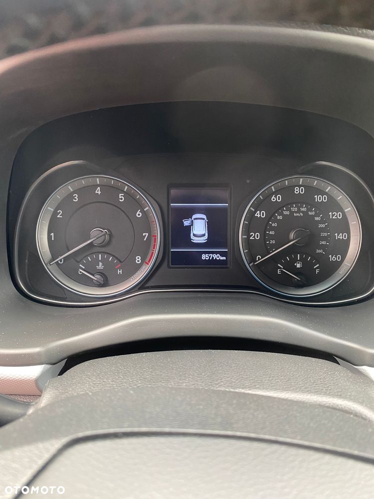 Hyundai Kona - 15