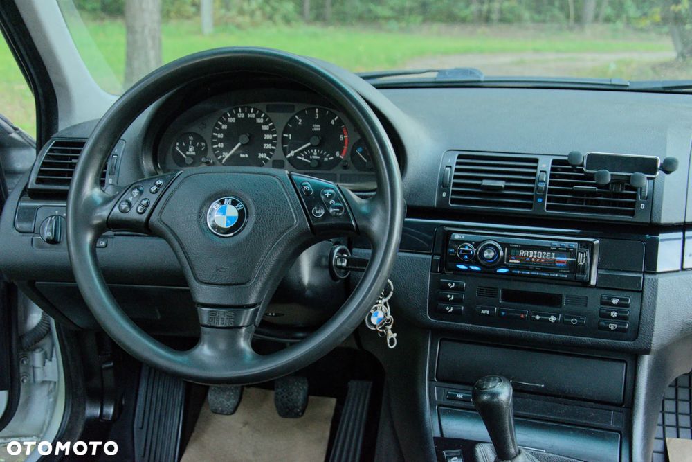 BMW Seria 3 320d - 15