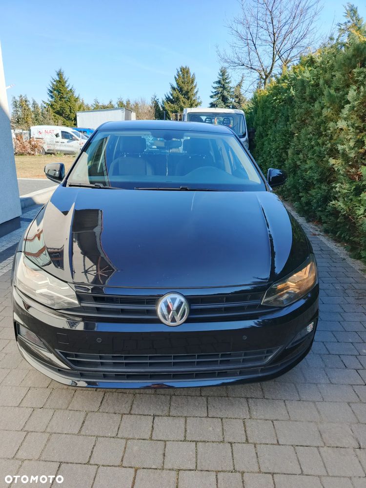 Volkswagen Polo - 1