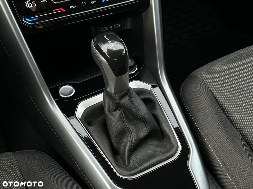 Volkswagen T-Roc 1.5 TSI Life Plus DSG - 24