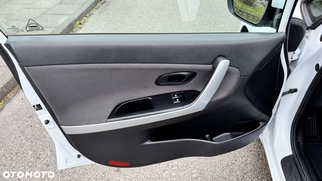 Kia Ceed 1.4 CVVT SW Dream-Team Edition - 20