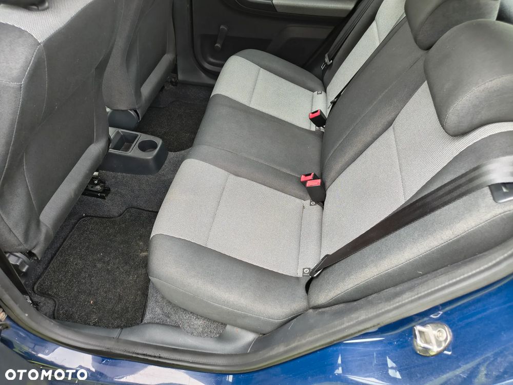 Skoda Fabia 1.2 HTP FAMILY - 9