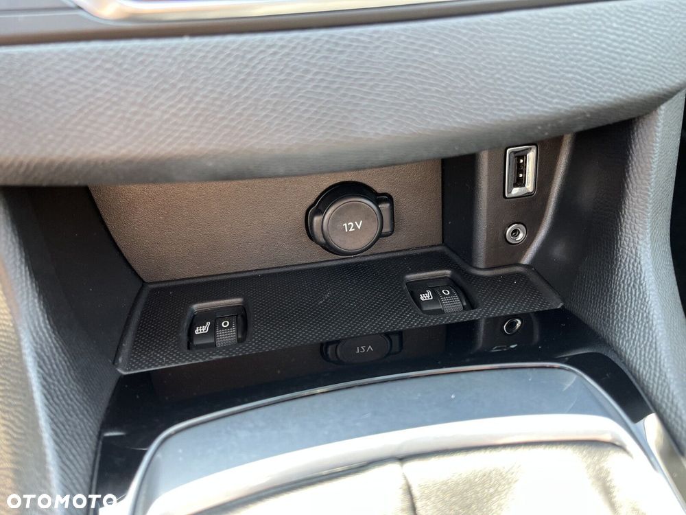 Peugeot 308 1.2 PureTech Style S&S - 26