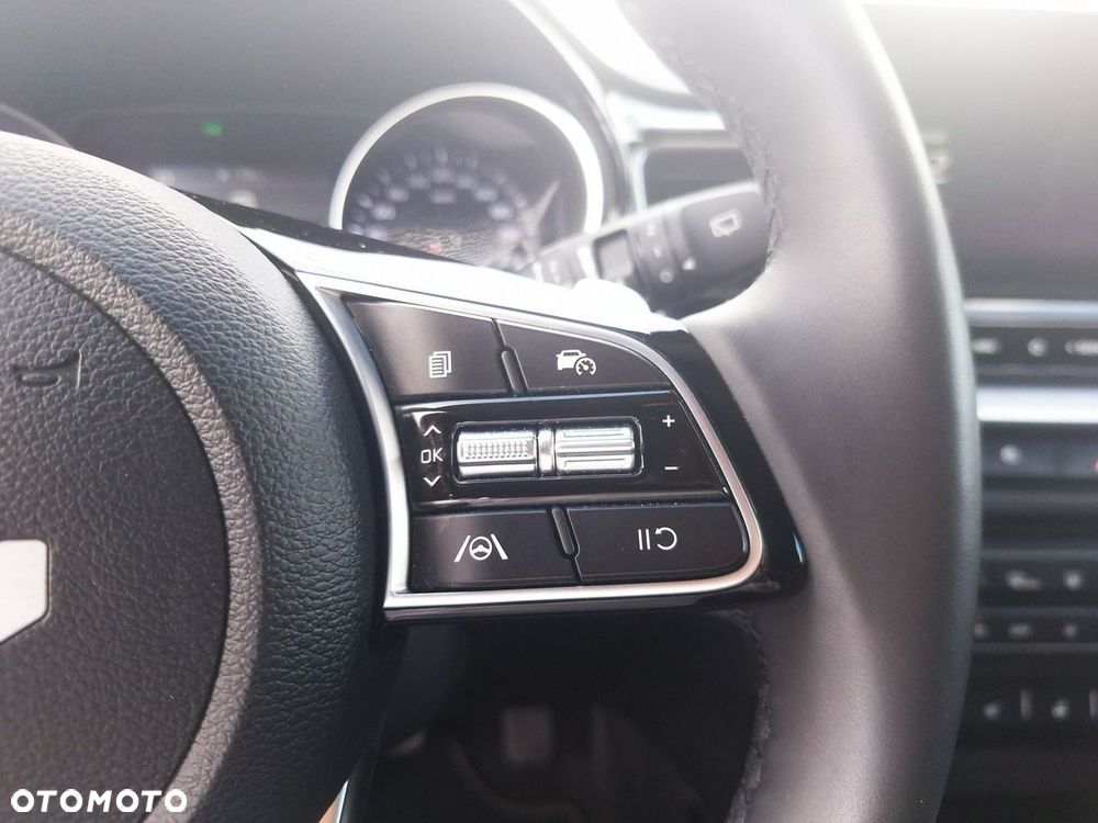 Kia Ceed 1.5 T-GDI Tribute DCT - 16