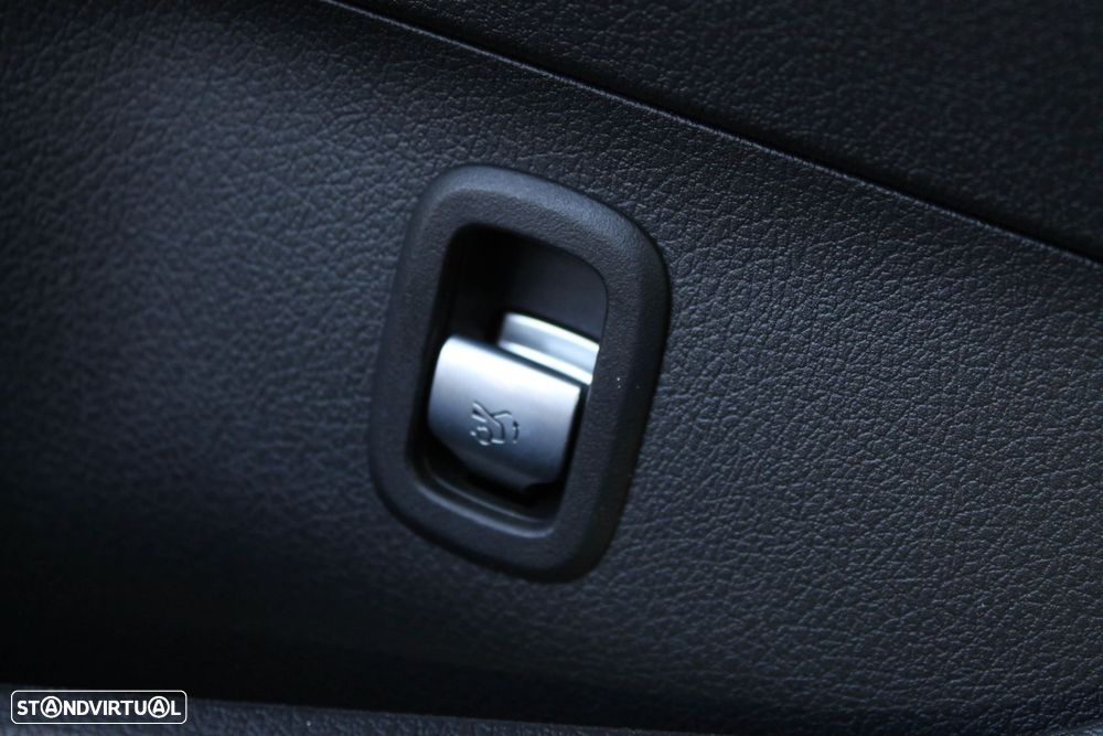 Mercedes-Benz C 300 de - 9