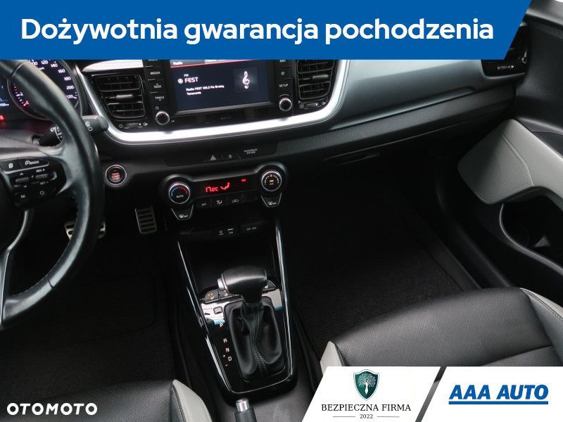 Kia Stonic - 10