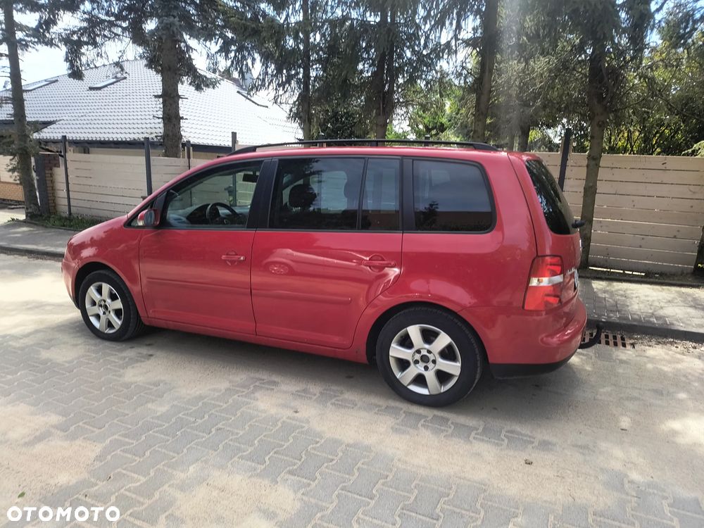 Volkswagen Touran - 7