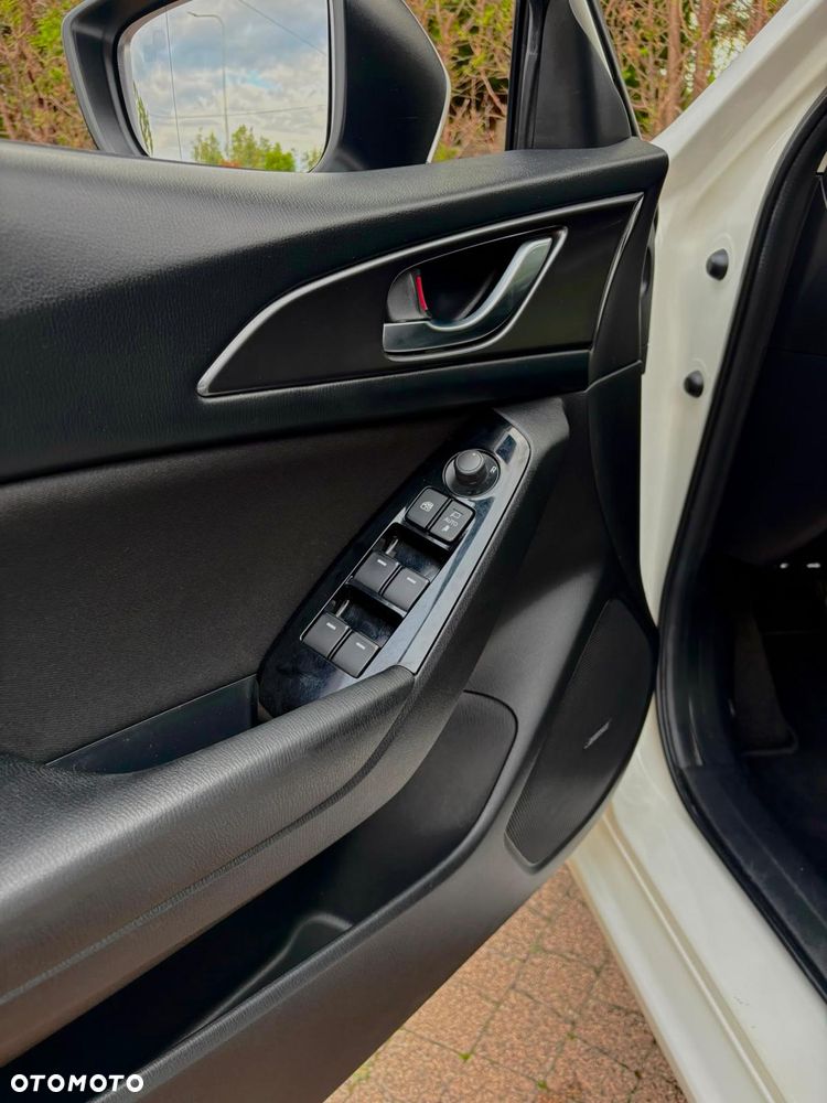 Mazda 3 SKYACTIV-G 120 Sports-Line - 26