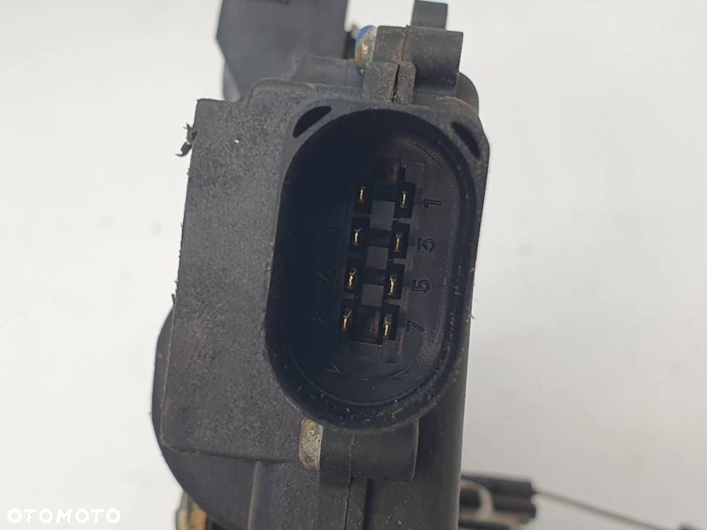 ZAMEK PRZÓD LEWY VW NEW BEETLE 3B1837015A EUROPA 8PIN - 6