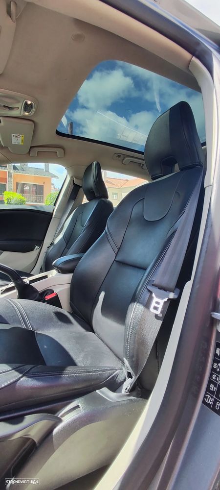 Volvo V40 2.0 D3 Summum - 6
