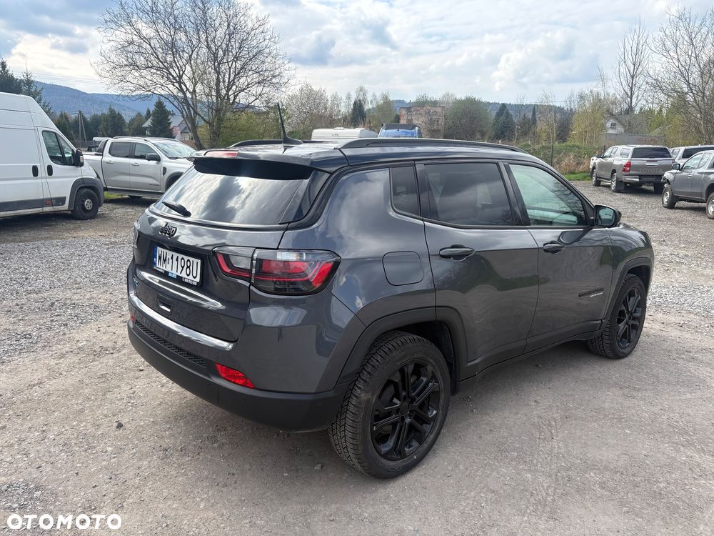 Jeep Compass - 4