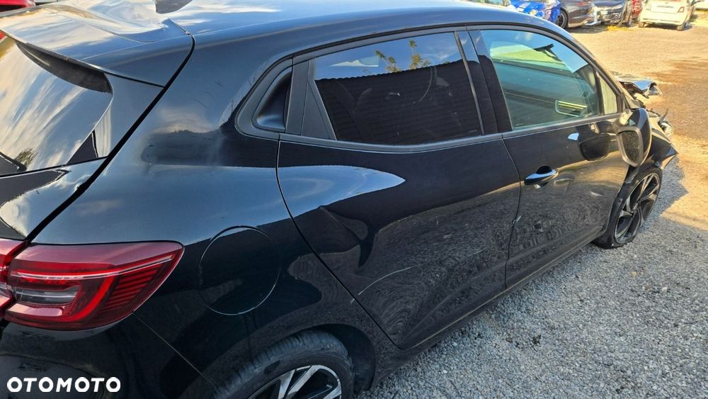 Renault Clio - 21