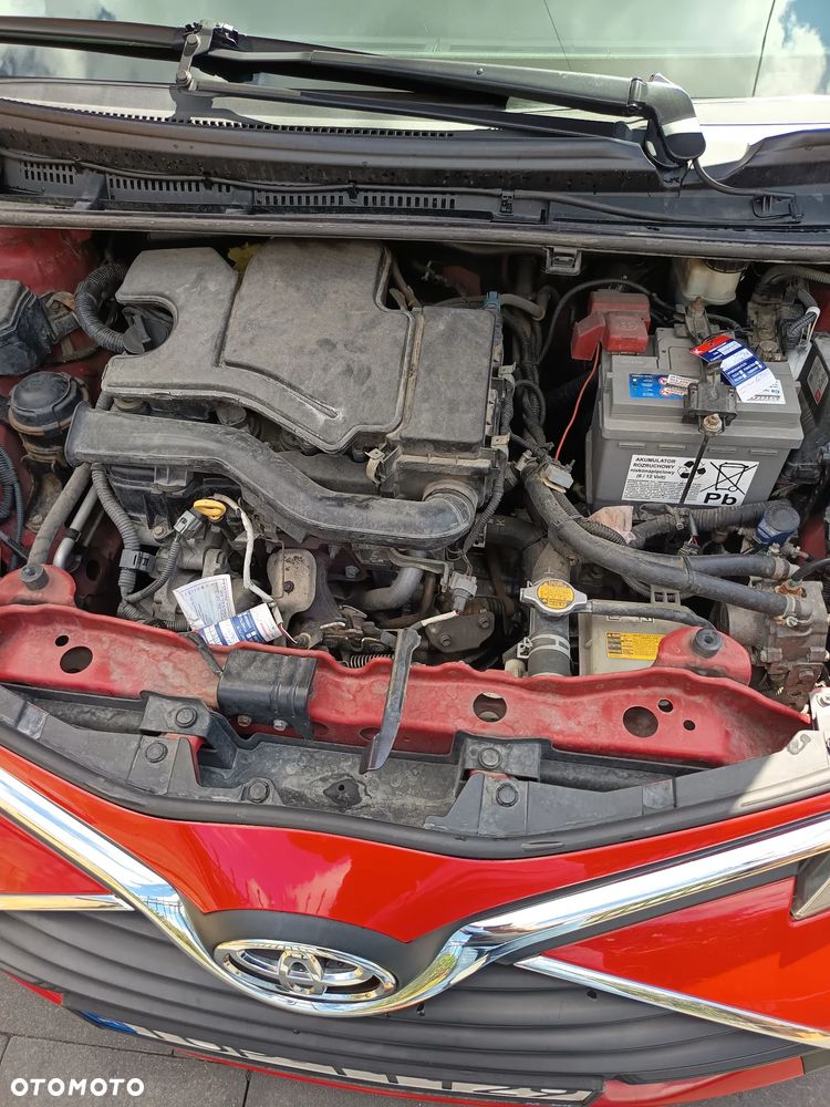 Toyota Yaris 1.0 Active EU6 - 7