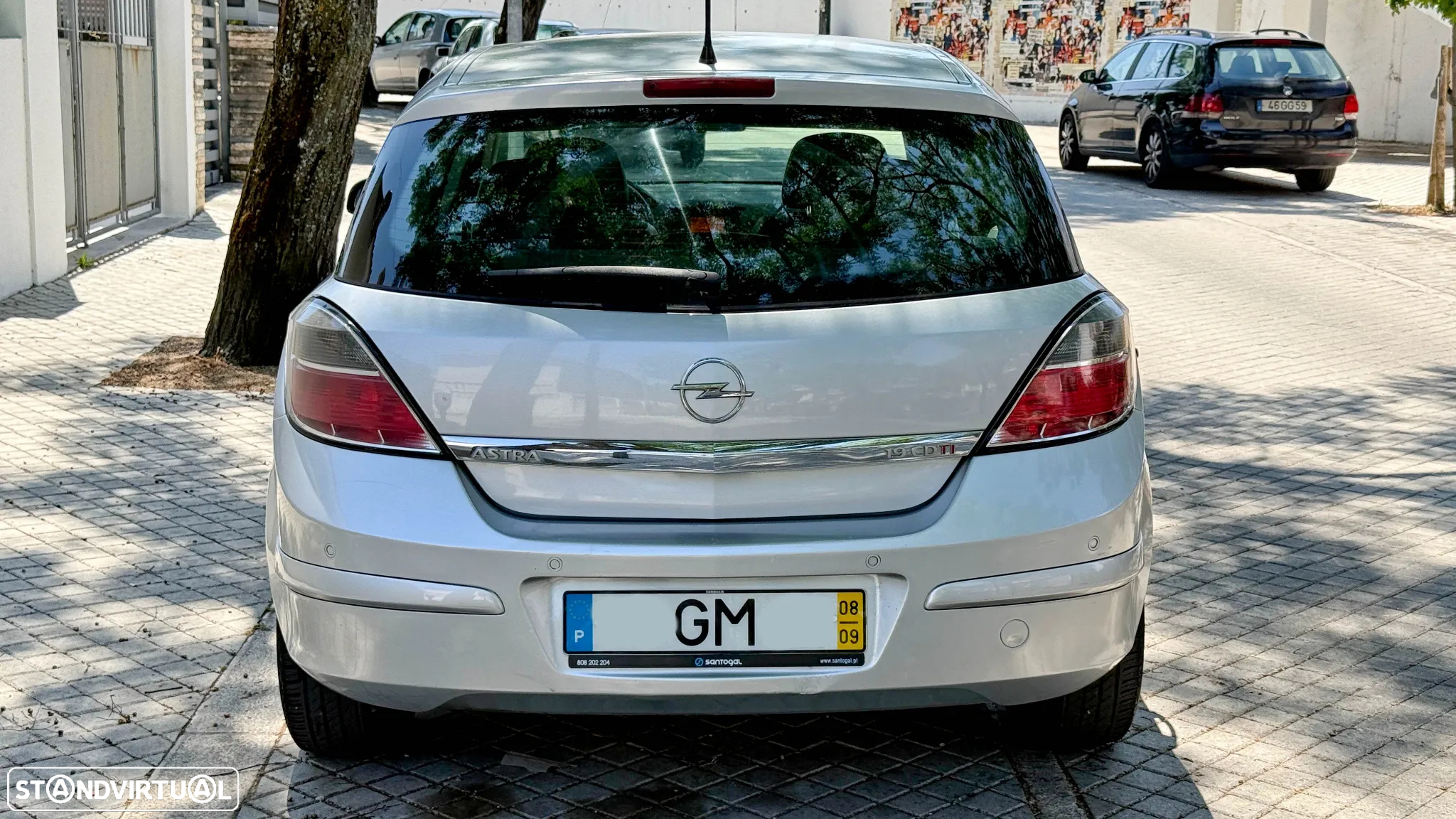 Opel Astra 1.9 CDTi Cosmo - 11