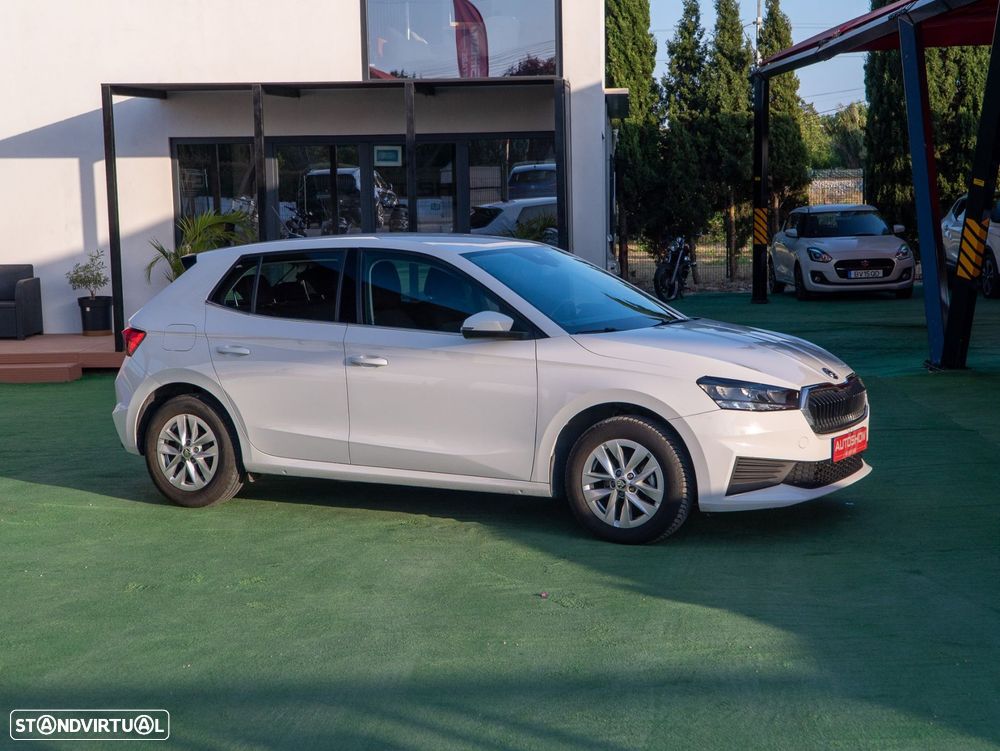 Skoda Fabia 2022 photo 3