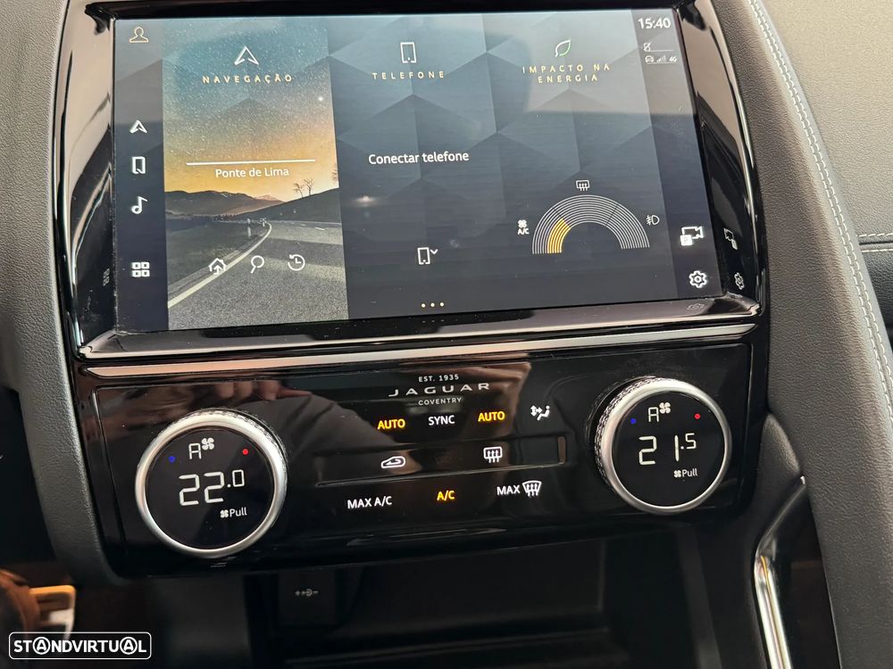 Jaguar E-Pace 1.5 P300e R-Dynamic HSE AWD Aut. — fotografia 33