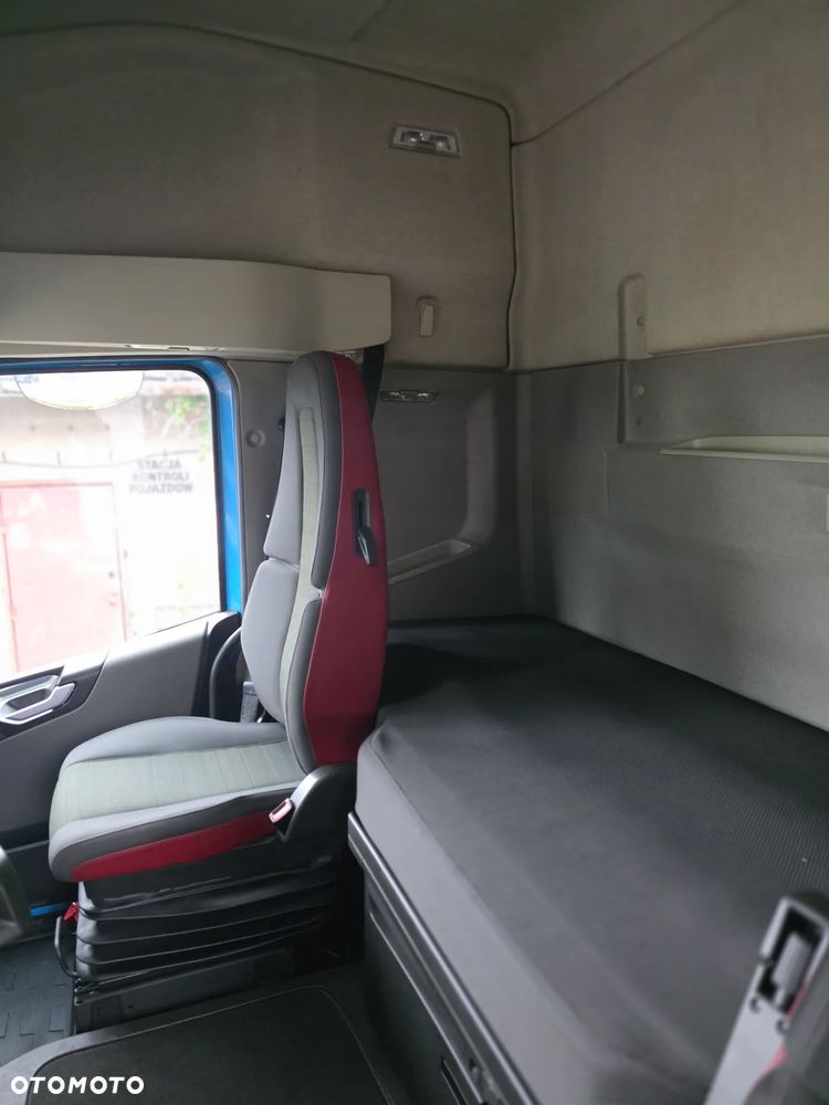 Volvo FH 460 - 9