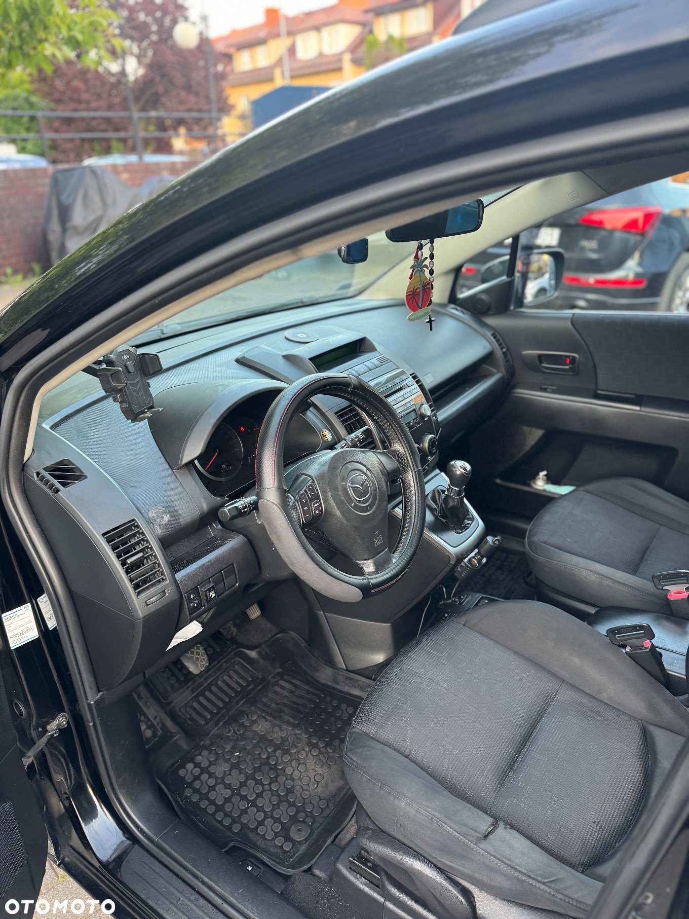Mazda 5 - 5