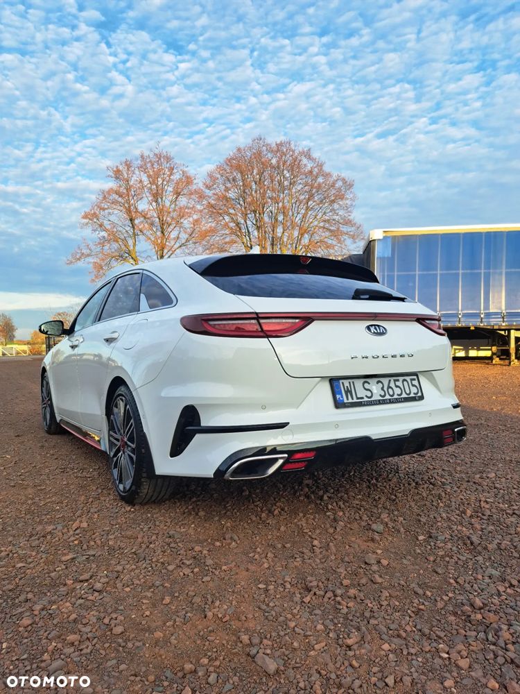 Kia ProCeed - 21