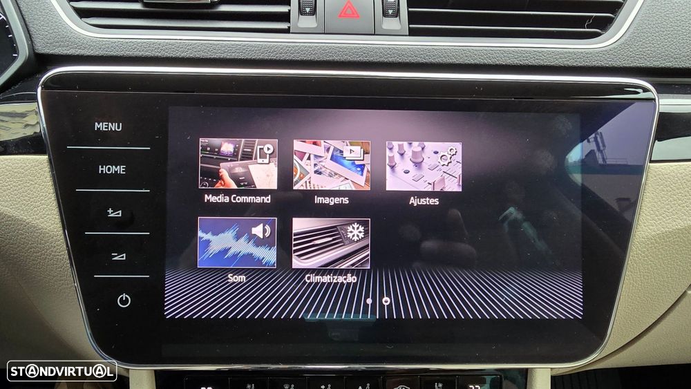 Skoda Superb Break 2.0 TDI Laurin&Klement DSG - 44