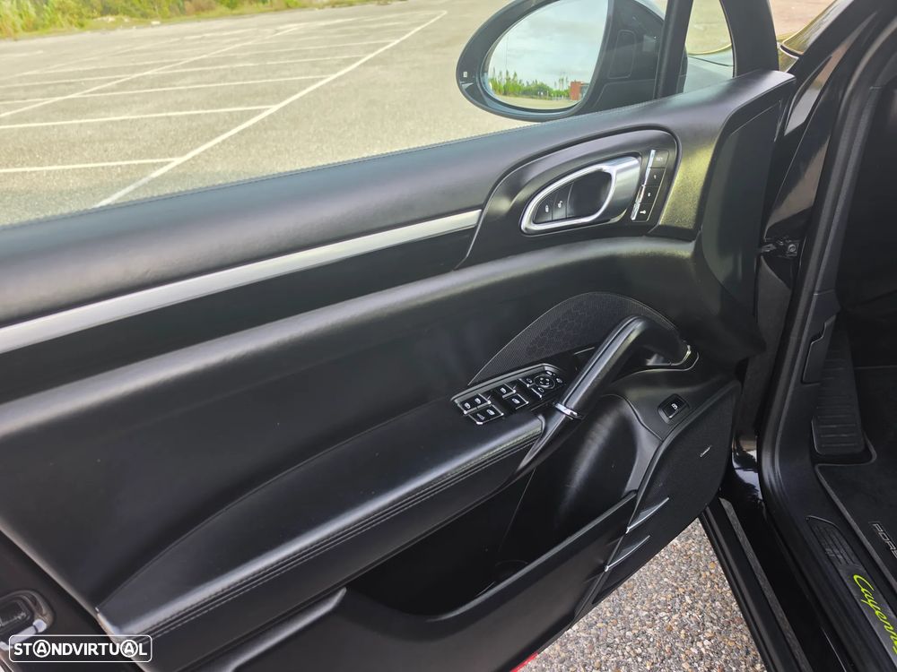 Porsche Cayenne S E-Hybrid Platinum Edition - 24