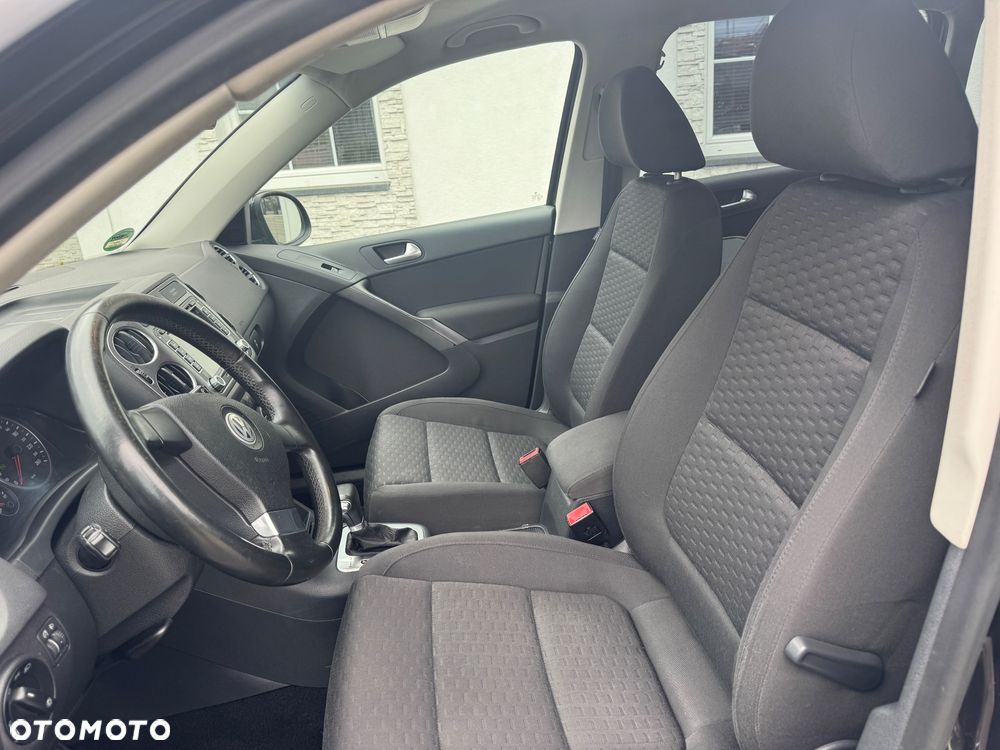 Volkswagen Tiguan 2.0 TDI DPF 4Motion BlueMotion Technology DSG Track & Field - 12