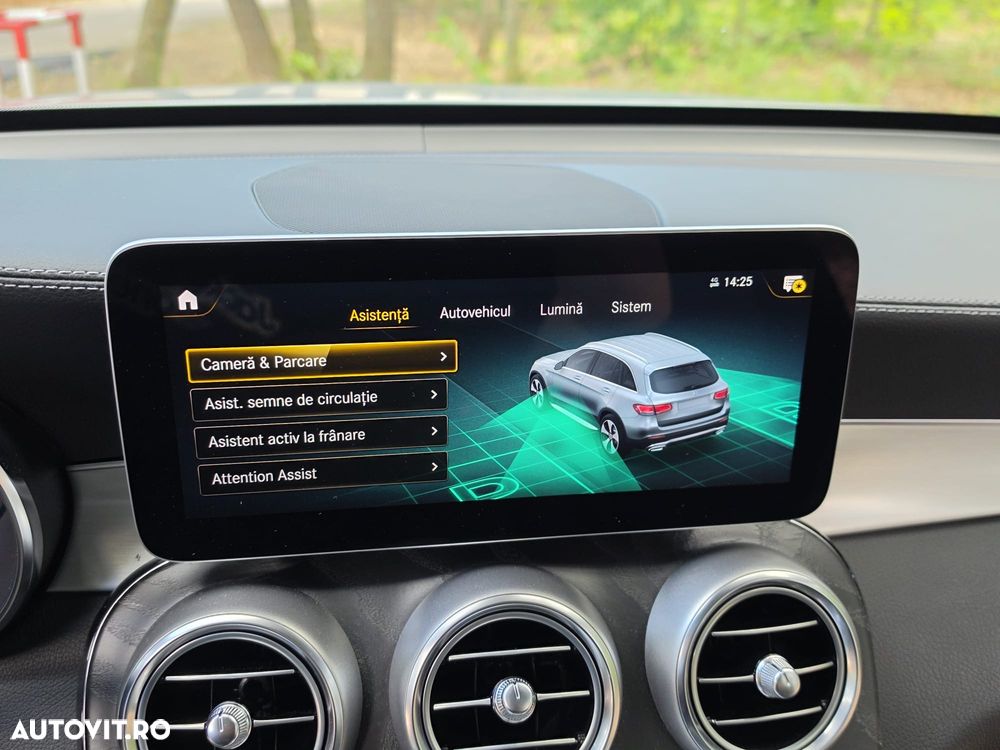 Mercedes-Benz GLC 220 d 4MATIC 9G-TRONIC AMG Line - 22