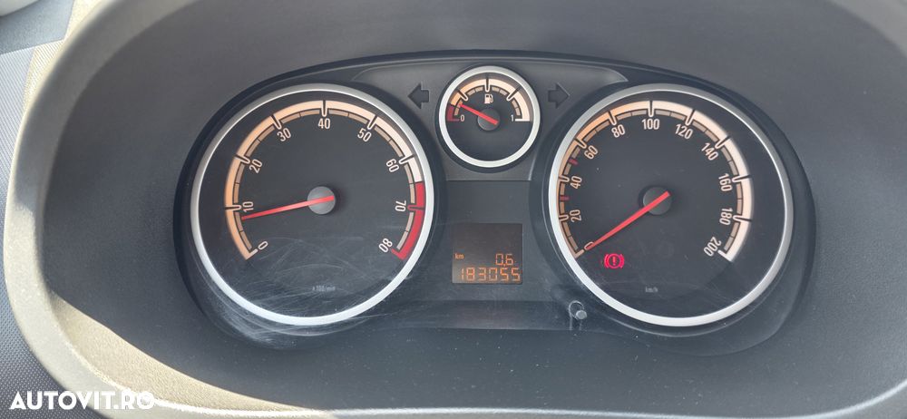 Opel Corsa 1.4 16V Innovation - 10