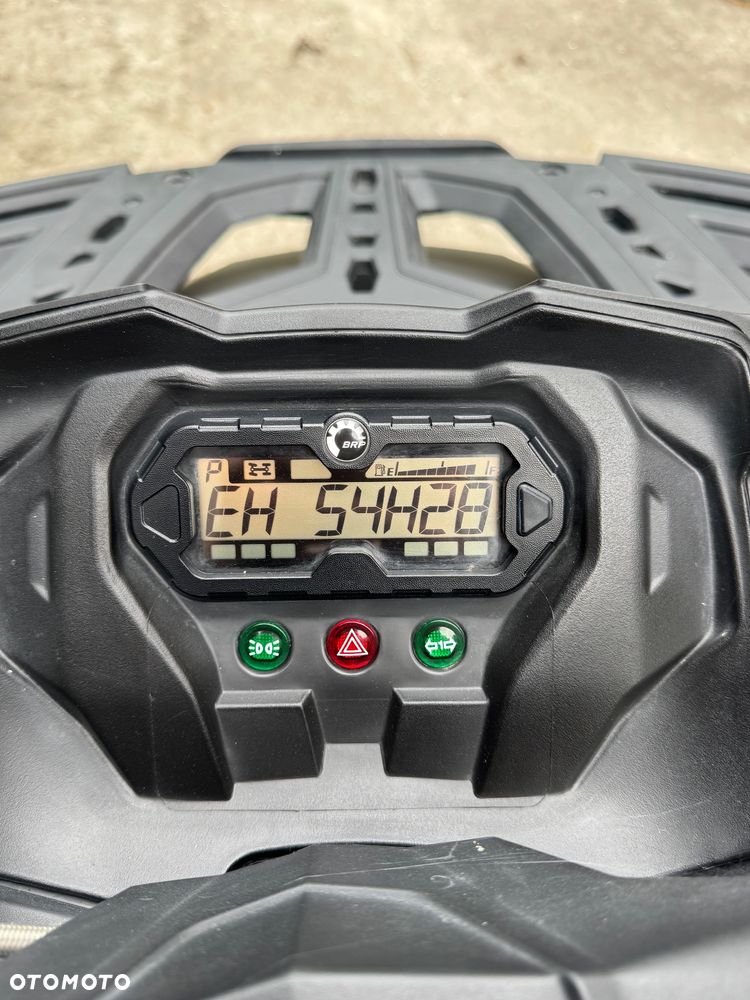 Can-Am Outlander Max - 10