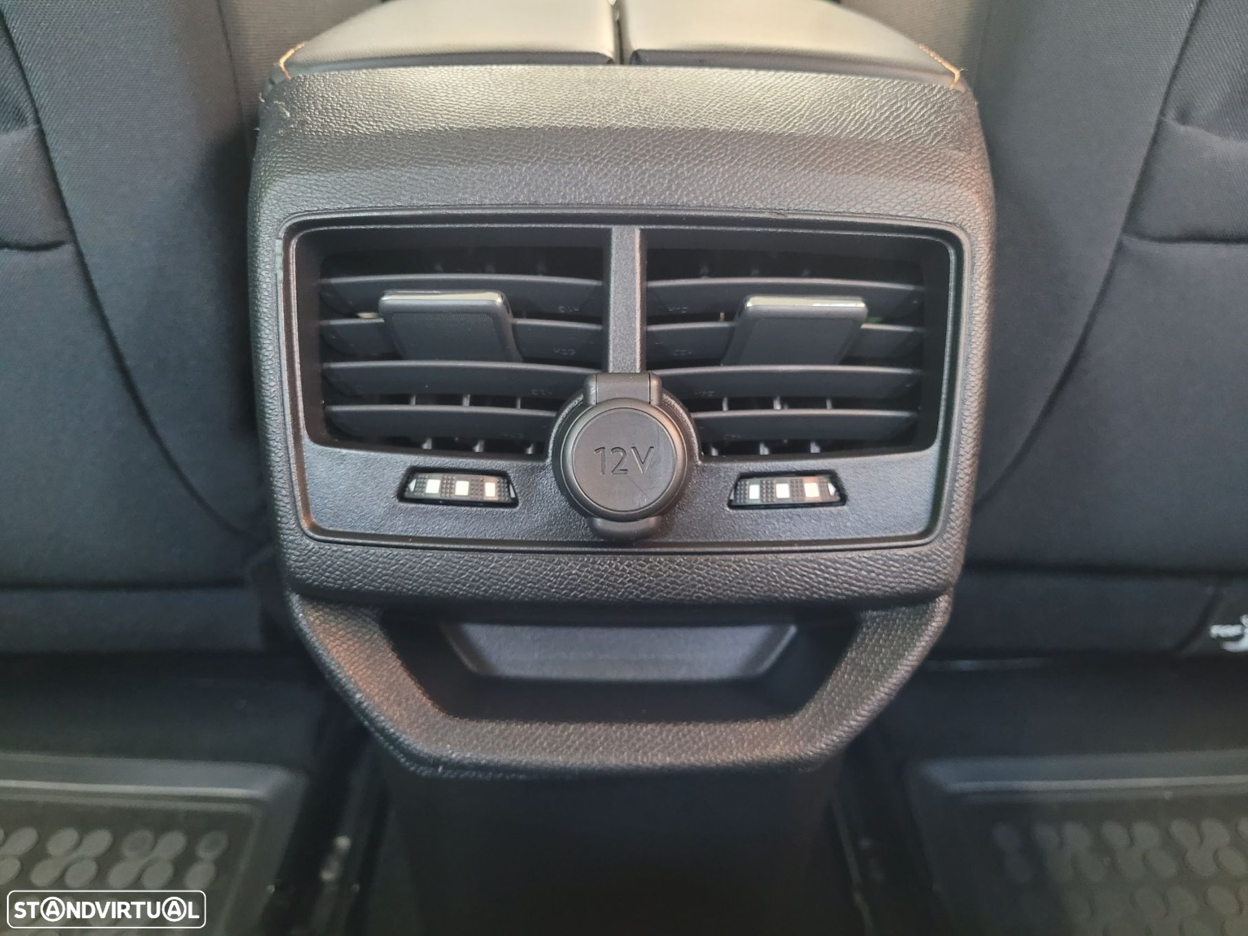 Peugeot 3008 1.2 PureTech Allure EAT8 - 42