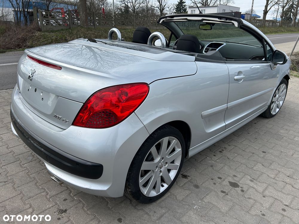 Peugeot 207 - 6