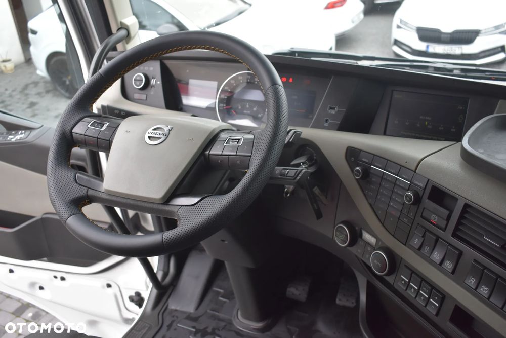 Volvo FH 460 XL // ZABUDOWY MIĘDZYOSIOWE //FULL LED // NOWE OPONY // NAVI // - 30