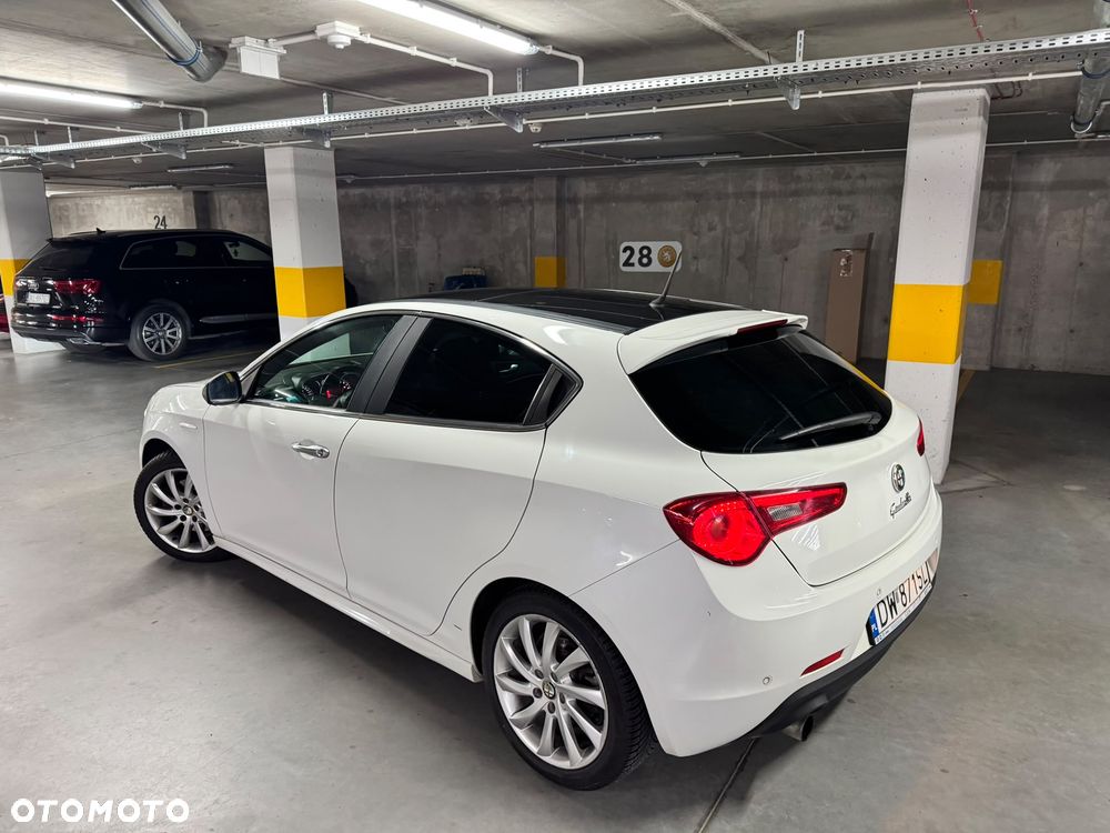 Alfa Romeo Giulietta 1.4 TB MultiAir Distinctive - 3